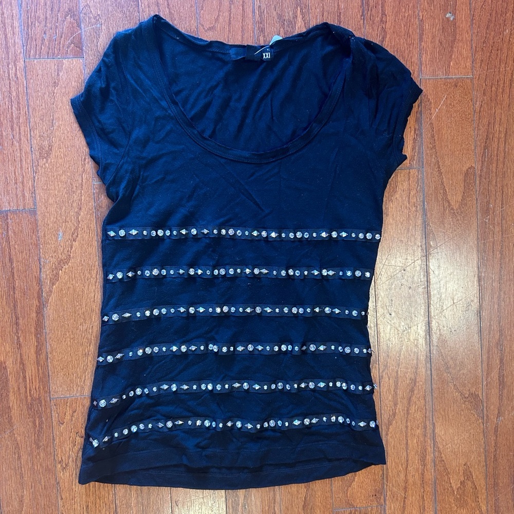 Brand is XXI size small price $16